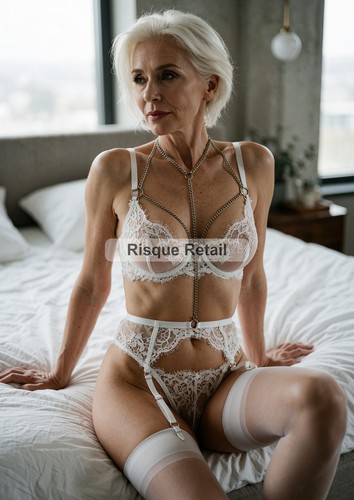 Sexy lingerie print mature - print,